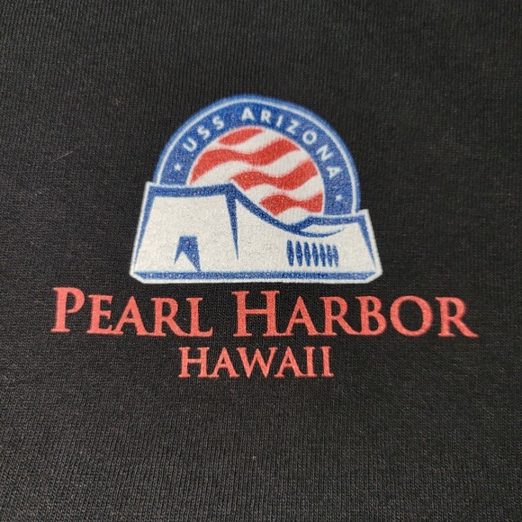 Elvis Presley Pearl Harbor USS Arizona Memorial T-Shirt Men's Size Large Black - Picture 4 of 7